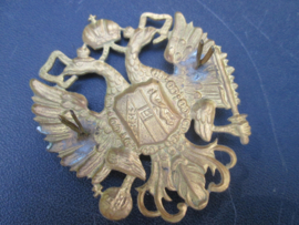 Austrian capbadge gilt KuK. Oostenrijks shako embleem KuK. vuurverguld met de 2 bevestigingspinnen. apart ding.