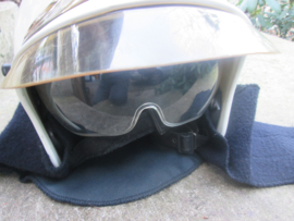 Dutch fire department helmet. Gallet model. Nederlandse brandweerhelm Dräger, Gallet.