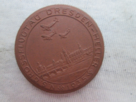 German medal, coin, plaque, Meissen DLV - Werdet Mitglied im Deutschen Luftsportverband - Luftfahrt hilft Deutschland - NS Grossflugtag Dresden Heller 1935. Meissen steingut.