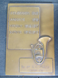 French plaque chausseur. Franse plaquette met memorabele data voor het regiment Jagers.