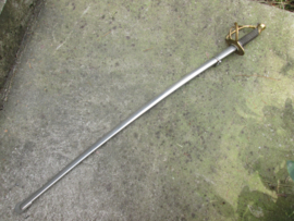 Belgium sword, nicely engraved. Belgisch sabel Voor Vorst en Vaderland, 2e Regiment Lansiers maker is E&F Hörster Solingen.