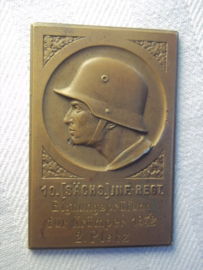 German plaque 10. Sächs. Inf, Regt. Eignungsprufung fur Krümper 1932 2.platz. Bronzen plaquette Reichswehr  6 bij 4 cm.