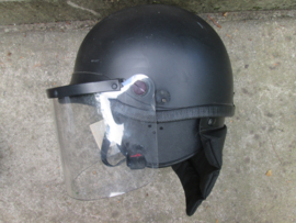 US Police RIOD helmet in mint condition. Amerikaanse politie helm Mobiele Eenheid oproerpolitie in nieuw staat, bijzonder model