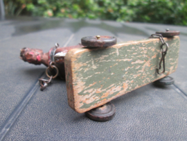 Antiek boeren trekpaard metalen wieltjes zeer goede staat.