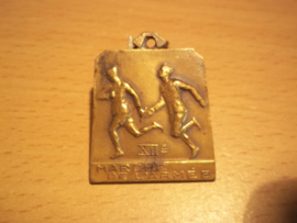 Belgium medal  12 th. Marche de Lármee 1935. belgische sportmedaille uit 1935. 12e  grote mars van het leger.