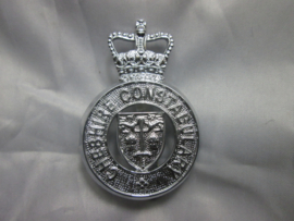 British police cap badge Cheshire Constabulary. Engels pet embleem politie