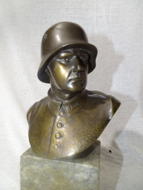 Nice statue German Soldier bronze. Bronzen Buste Weimar soldaat zware kwaliteit.
