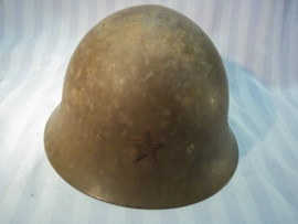 Japanese helmet model 1890. Japanse staalhelm M-90 zo van de zolder untouched. zeer mooie en zeldzame complete helm, meegenomen door een oud- Indie ganger tijdens de politionele acties.