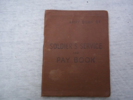 Engels  Soldiers Service pay book, voor een Nederlandse soldaat die zich in 1945 in Eindhoven heeft aangemeld.