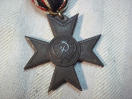 German medal, Für Kriegshilfsdienst. Duitse verdienst medaille met lint