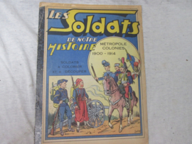 Frans kleurboek met militaire afbeeldingen 1914, nog niet gebruikt, zeer nette staat apart item.