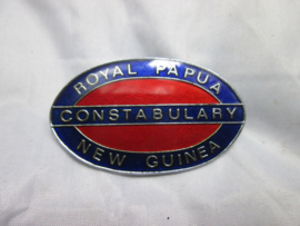 Police badge ROYAL PAPUA CONSTABULARY NEW GUINEA. Politie embleem Nieuw- guinea
