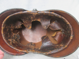 German Garde shako. Duitse Garde Shako feldgrau, model 1915 zeer nette staat zeldzaam hoofddeksel.