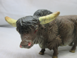 ELASTOLIN Grote buffel met hoorns.