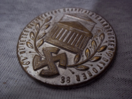 German tinnie, rally badge, Duitse tinnie Weihe des Gautheaters Saarpfalz- Saarbrücken 9 oktober 1938. withour pin, zonder speld.