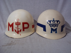 Nederlandse binnenhelm van de Marine Patrouille, jaren 50 zeer bijzonder capac binnenwerk. Koninklijke Marine.