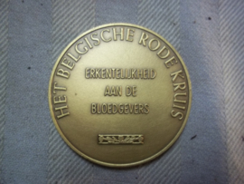 Belgium medal, Red Cross, bloodtransfusion. Bronzen penning van het Belgische Rode kruis, dank aan de bloedgevers.