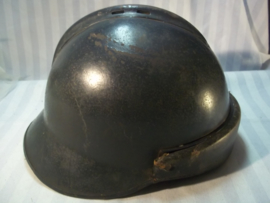 French M- 1945 steelhelmet, mostly called the Jeanne d'Arc  helmet. Franse gemotoriseerde helm model 1945