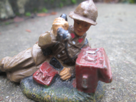ELASTOLIN French soldier and his fieldtelephone. Elastolin Franse soldaat met veldtelefoon. leuk apart stuk in perfecte staat.