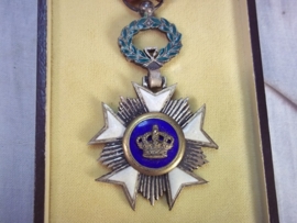 Belgium crown order in box. Belgische medaille in doos Kroonorder.