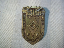 German tinnie rally badge, Reichs- berufs wettkampf der deutsche Jugend 1935. Duitse tinnie Hitlerjugend en Deutsche Arbeids Front