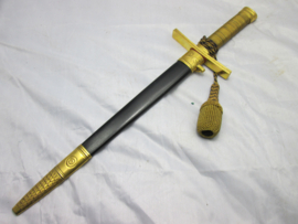 Swedish officers air force dagger M-1930 gilt very rare. Zweedse luchtmacht officiers dolk, vuurverguld model 1930 werden gemaakt door WKC en Eric Gumaelius Stockholm. Dolk heeft model gestaan voor de HJ Führerdolk, zeldzaam stuk