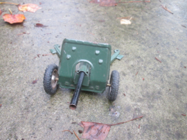 Tin gun. Blikken kanon simpele uitvoering Duits model.