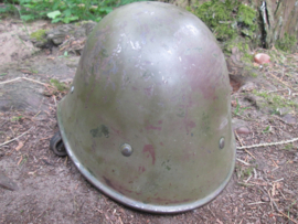 Dutch helmet used by the Germans, Schutzmannschaften. and Roumanian forces. Nederlandse helm gebruikt door de Roemenen. voorzien van een Duits binnenwerk, zeldzaam stuk.