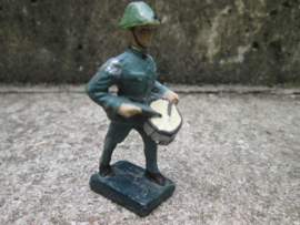 DURSO Dutch soldier with drums. Nederlandse soldaat tamboer, goede staat.