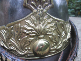 French M 1874 Cuirassier helmet NCO. complete with liner. Marked BREVETE , SGDG. Franse kurassiers helm ook gedragen in het begin van de oorlog 1914/1915, gebruikte doch goede staat.