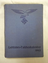 German diary of the Air Force 1943. Duitse agenda van de Luftwaffe, NSFK, mooi ingevuld en vol met wetenswaardigheden over vliegtuigen, rangen, advertenties. een heel mooi boekwerk.