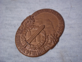 German tinnie rally badge Duitse tinnie  SA Brigade 94 in Linz, Wehrwettkämpfe 1939, zonder speld, without pin, met edelweiss.
