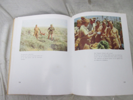 Book, boek, buch BALKENKREUZ ÜBER WÜSTENSAND. oorlogs uitgave met zeer veel foto's gewild en zeldzaam boek.
