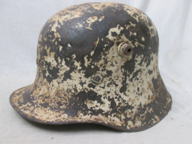 Irish helmet, German pattern, marked DUBLIN 1927. Ierse helm, naar Duits model 1916. compleet met binnenwerk mooi gemarkeerd.