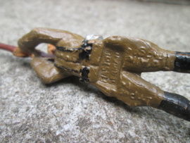 ELASTOLIN shooting Belgium soldier. Schietende Belgische soldaat.