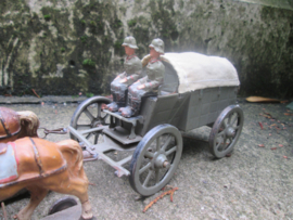 German wagon with 4 horses nice condition. Duitse soldaten met paard en wagen zeer goede staat leuk verzamel item TOP.
