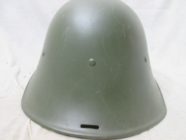Dutch helmet, m-1934 inside Luftschutz colour. Nederlandse helm M-1934 met aan de binnenkant luftschutz kleur..