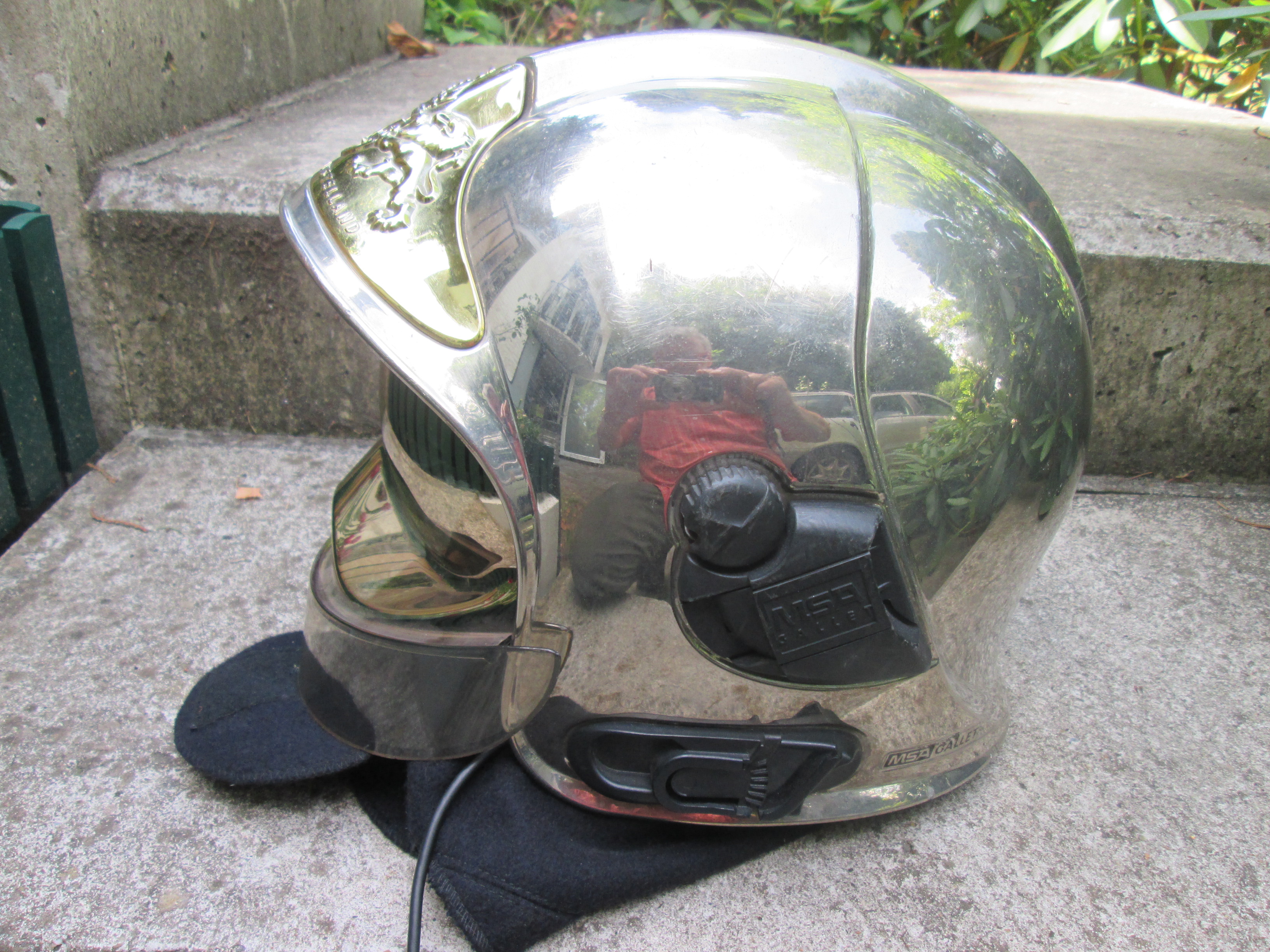 Firehelmet Amsterdam Brandweerhelm Amsterdam Amstelland met intercom zeer nette staat TOP stuk en moeilijk te vinden.