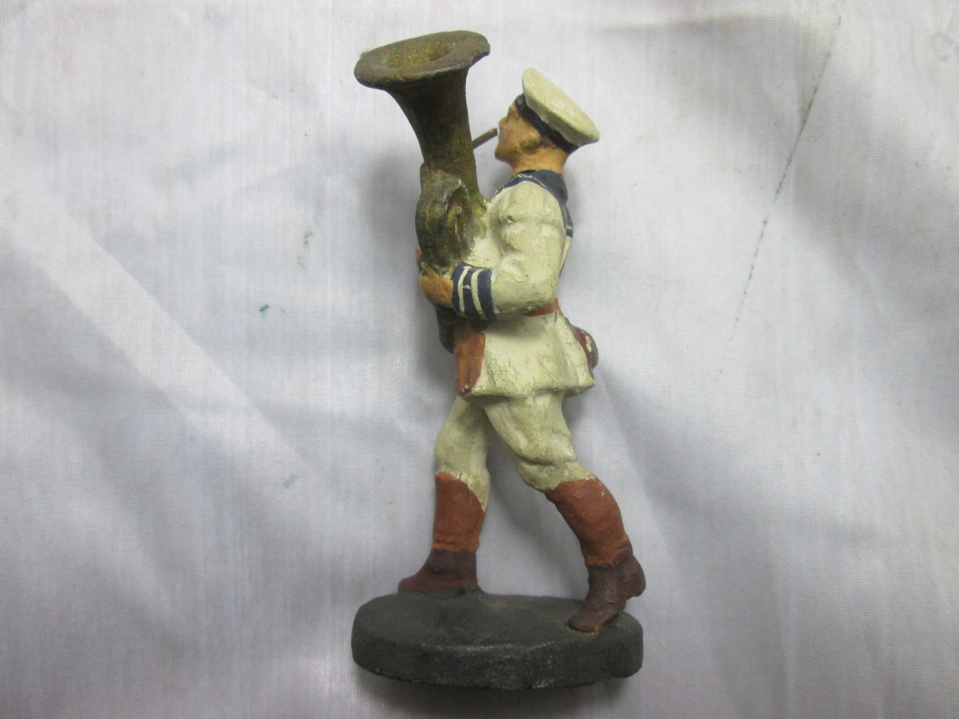 German Navy toy soldier, Duits speelgoed soldaatje Kriegsmarine Tuba blazer.