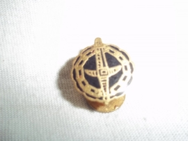 Button hole pin Belgium prisoner of war.Knoopsgat embleem Belgische Krijgsgevangene.