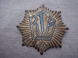 German plaque, Civil Defence, Reichs Luftschutzbund RLB. Duitse plaquette luchtbescherming je kon dit embleem aan de voordeur spijkeren, maar ook op een armband naaien zodat je herkenbaar was. leuk vroeg embleem.