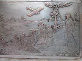 French card box, agenda, with a military scene. Frans metalen agenda, visitekaartjes houder met gegraveerde militaire afbeelding uit de 1e WO. zeer gedetailleerd.