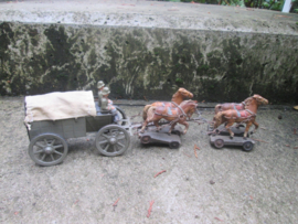 German wagon with 4 horses nice condition. Duitse soldaten met paard en wagen zeer goede staat leuk verzamel item TOP.