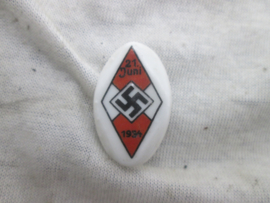 German tinnie, rally badge, Duitse tinnie, H.J. herinneringsspeld Sonnenwende 21 juni 1934 gemaakt van porselein, made of china.