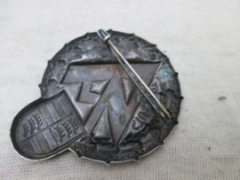German tinnie, rally badge, Duitse tinnie SA, Stuttgart 1.VII 34 mooi groot embleem SA standarte stuttgart.