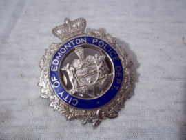 Cap badge City of Edmonton Police Department special edition. Engels petembleem Edmonton politie