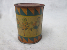 Tin money box, Blikken spaarpotje jaren 40, vrolijk motief.