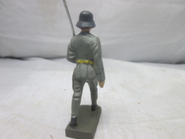 LINEOL German marching soldier. Duits marcherende soldaat vreemd uniform Kriegsmarine