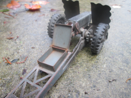 Metal gun HAUSSER, nicely marked. Metalen kanon van het merk HAUSSER TOP