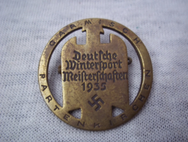 German tinnie rally badge, Duitse tinnie Deutsche Wintersport Meisterschaften 1935 - Garmisch Spartenkirchen. mooi gemarkeerd met hersteller. apart